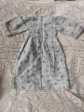 Robe longue ancienne cousue