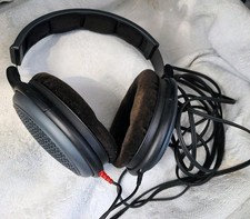 Sennheiser HD 580 Precision Over-Ear Headphones