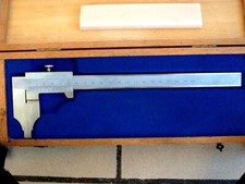 Pied à coulisse sans marque -