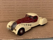 Kit résine monté Peugeot 402