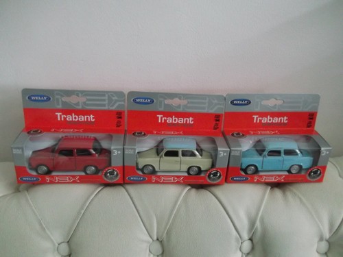 Trabant 601 lot - lot, neuf
