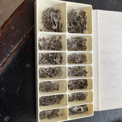 Petite boite pièces de - boite,