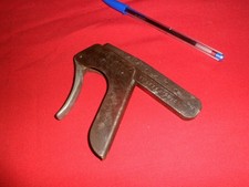 ANCIEN OUTIL , ANCIENNE PINCE