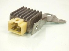 Régulateur redresseur de