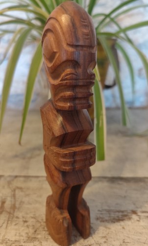 Tiki polynésien sculpté en - polynésien,