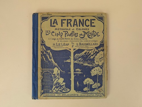 Livre scolaire ancien - livre,