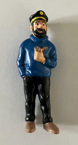 Pin s figurine - figurine, capitaine