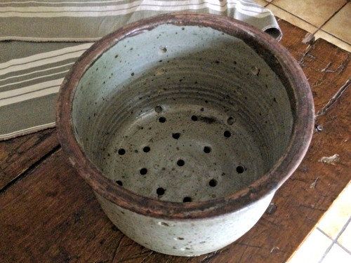 Ancienne faisselle egouttoir - ancienne,