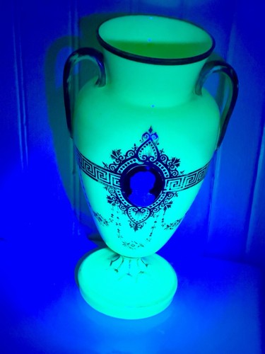Antique uranium opaline urn - uranium,