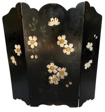 Paravent d'écrivain XIXe en bois laqué noir à décor peint, clostra