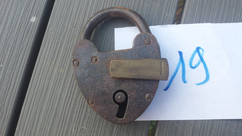 Ancien beau cadenas en - 19/,