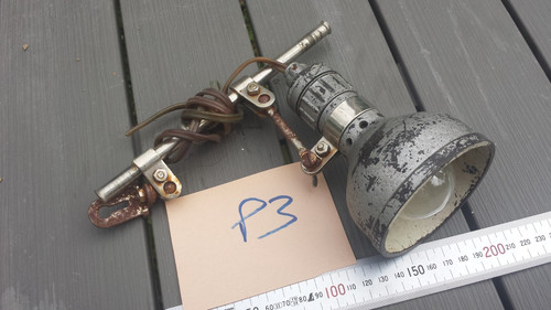 Ancien élément de - p3/, lampe