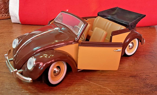 Coccinelle cabriolet - coccinelle,