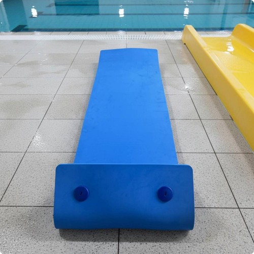 Tapis sur toboggan - de,