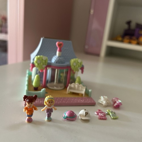 Polly pocket dress shop