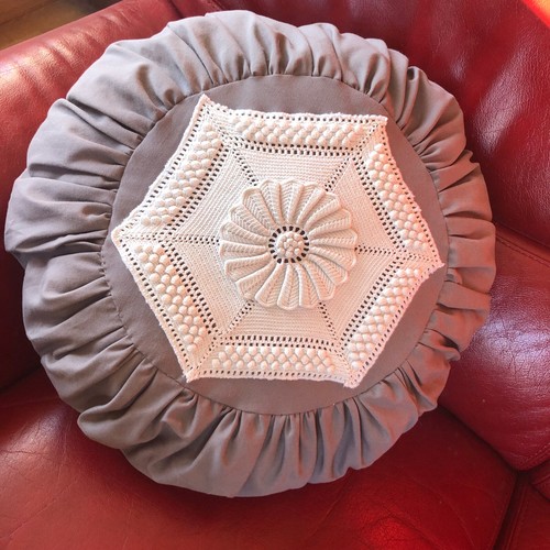 Grand coussin rond - coussin,