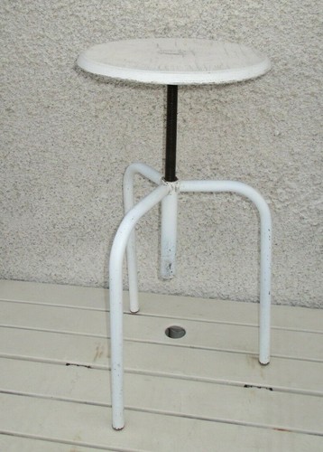 Tabouret métal assise - ,