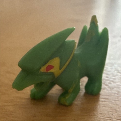 Petite figurine vintage