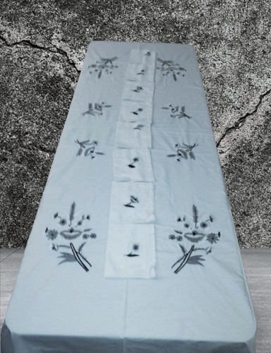 Nappe brodée faite - faite, ref9