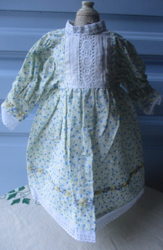 Jolie robe tissu - fleuri, avec