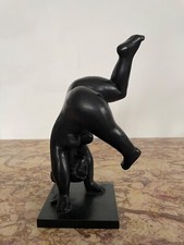 Sculpture femme aux courbes