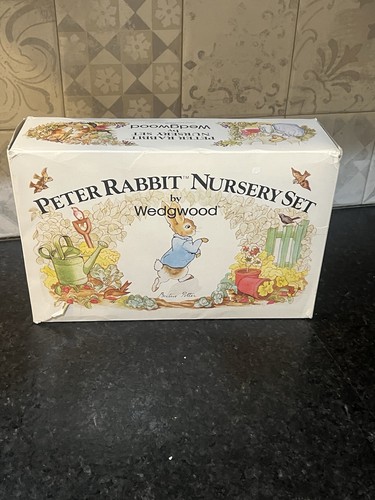 Vintage wedgwood peter rabbit - peter,