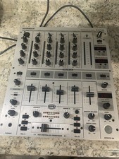 Behringer DJX700 Professional