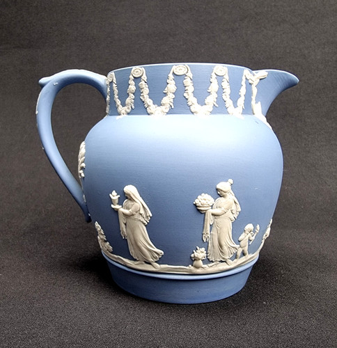 Pichet wedgwood jasperware - pichet,