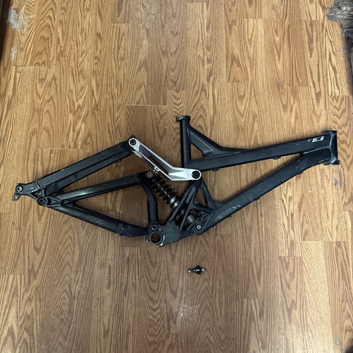 Specialized demo frame - 9,