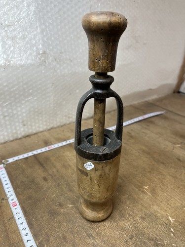 Bouchonneuse fonte outil - fonte,