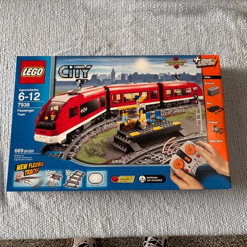 Lego city 7938 passenger train - passenger,