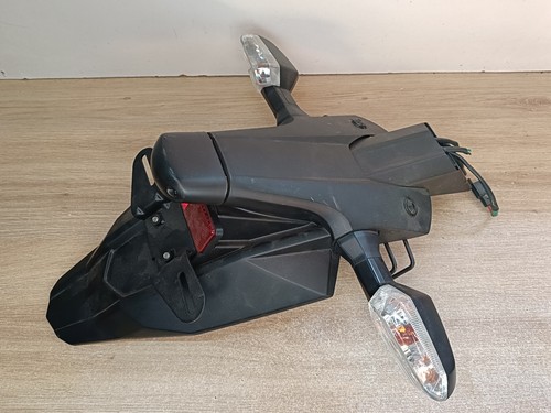Une bavette support - une,