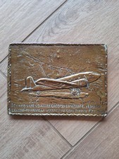 PLAQUE COMMÉMORATIVE EN