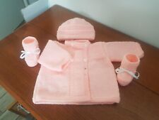 Ensemble Bébé Fille  0/3 mois NEUF Paletot , bonnet et chaussons  tricoté main