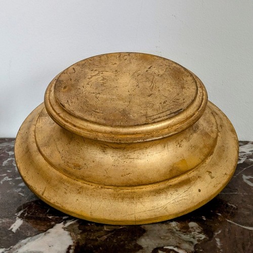 Socle circulaire bois - en,