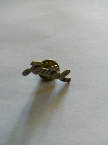 Pin jeutel fabricant de - pin's,