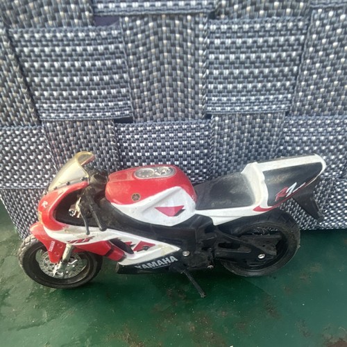 Maisto yamaha moto - maisto,