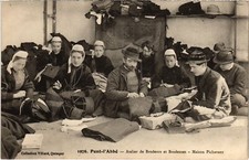 Old postcard Pont-l'Abbé