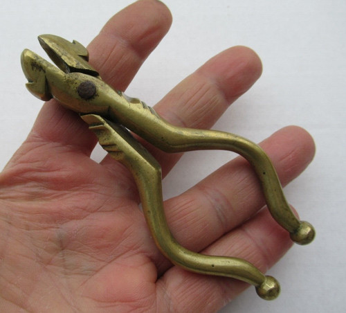 Ancien casse noisette - ancien,