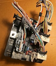 PEUGEOT 308 SW UNDER BONNET FUSE BOX IN WORKING ORDER 9807028880 