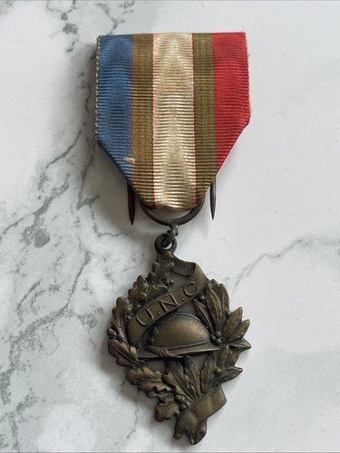 Ancienne médaille militaire - ancienne,