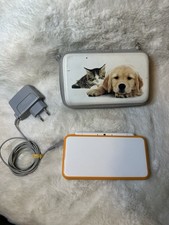 New Nintendo 2DS XL Console de Jeu Portable - Blanche/Orange - A1