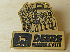 pin's pins car badge.  tractor.  JOHN DEERE DIESEL ENGINE