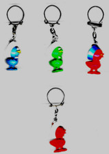 Lot de 4 PORTE-CLES " PIOU-PIOU" confiseries Le Gaulois - Couleurs DIFFERENTES.