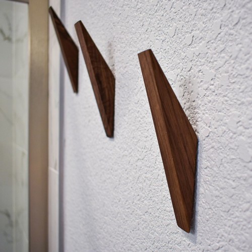 Angular wood wall - angular, |
