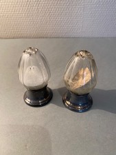 ÉLÉGANTES SALIÈRE ET