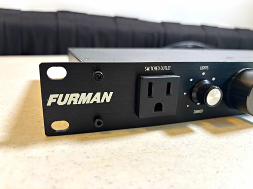 Furman 8dx rack mount power - rack,