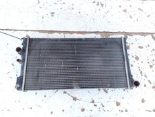 46834067 radiateur de