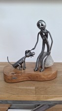 Sculpture Œuvre chien avec