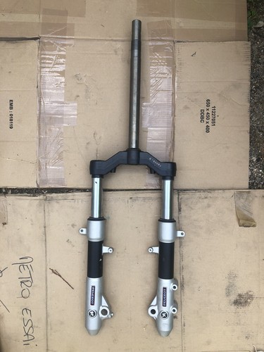 Fourche scooter peugeot jet - fourche,